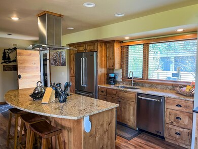 57232 Island Rd unit 32, Sunriver, OR 97707 - photo 3