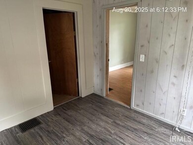 812 E 9th St, Auburn, IN 46706 - photo 5