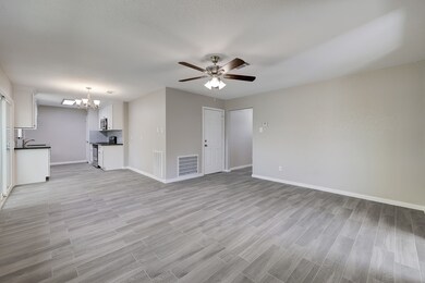 8831 Glen Shadow Dr, Houston, TX 77088 - photo 5