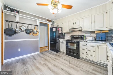 12813 Bunker Hill Rd, Union Bridge, MD 21791 - photo 7