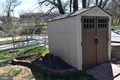 1009 Circle Dr, Halethorpe, MD 21227 - photo 7