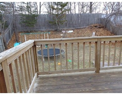 106 Glenmore St, Springfield, MA 01129 - photo 2