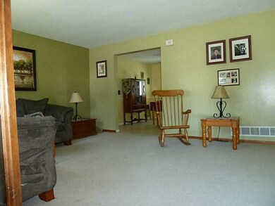 56 Perkins St, Warwick, RI 02886 - photo 4