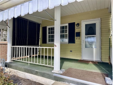 316 1/2 Emerson St, Vandergrift, PA 15690 - photo 2