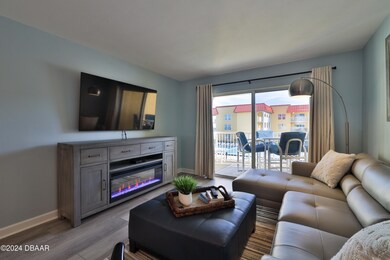 3801 S Atlantic Ave 204-5 LIVING