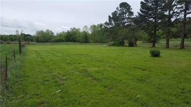 1570 Lacy Dr, Fayetteville, AR 72701 - photo 3