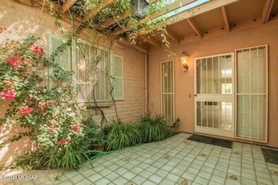 10260 N Valle Del Oro Dr, Tucson, AZ 85737 - photo 4