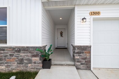 1300 Habersham St, Republic, MO 65738 - photo 5