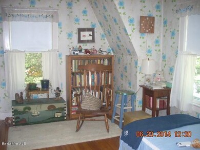 bedroom1