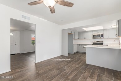 29 E Hoover Ave, Mesa, AZ 85210 - photo 7