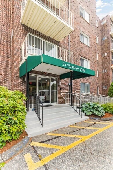 34 Hamilton Rd unit 407, Arlington, MA 02474 - photo 5