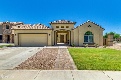 Corner lot with extended gate
