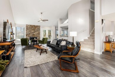 128 Academy Woods Dr, Columbus, OH 43230 - photo 4