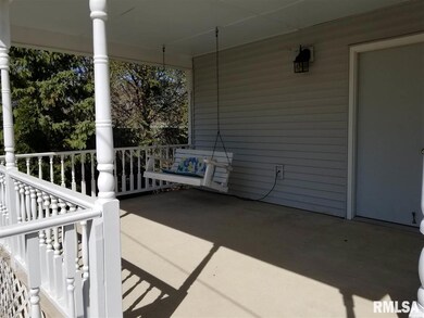 2318 W Dover Ct, Davenport, IA 52804 - photo 4