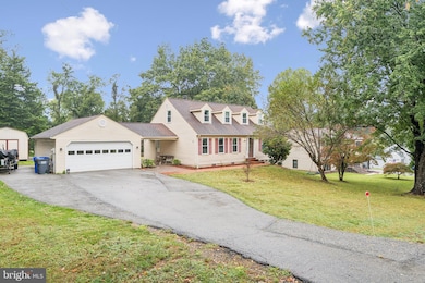 2577 Laurel Branch Dr, Waldorf, MD 20603 - photo 2