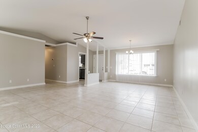 003-photo-living-room-10127309
