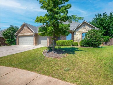 1101 Jacob Dr, Moore, OK 73160 - photo 2