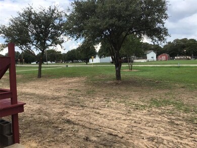 118 Prairie Ln, Azle, TX 76020 - photo 2