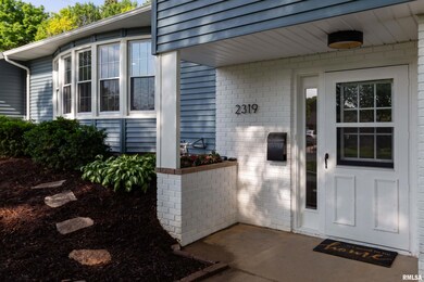 2319 Salem Ct, Bettendorf, IA 52722 - photo 3