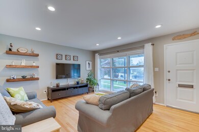 13316 Turkey Branch Pkwy, Rockville, MD 20853 - photo 4