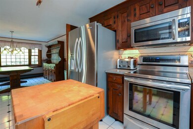 9 Hemlock Cir, Sandown, NH 03873 - photo 5