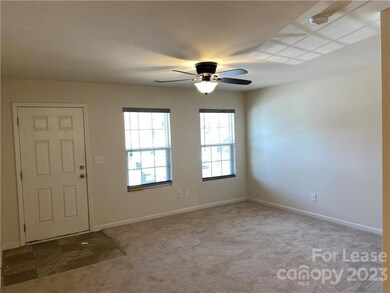 824 Ranchero St, Statesville, NC 28677 - photo 2