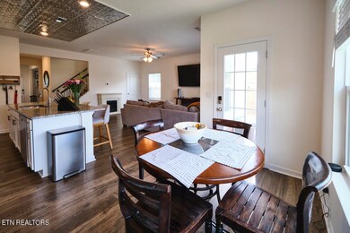 8651 Satellite Ln, Knoxville, TN 37920 - photo 6