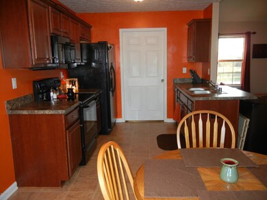 246 Gentry Ln, Mount Washington, KY 40047 - photo 4