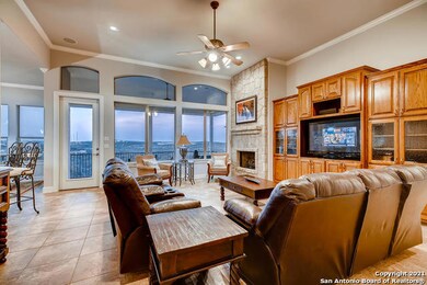 18420 Shadow Canyon Dr, Helotes, TX 78023 - photo 5