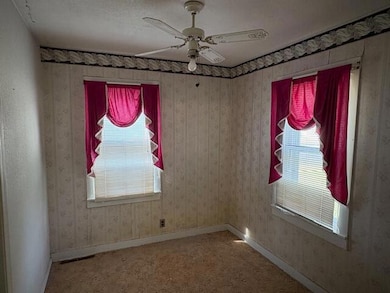 1000 S Oak Ave, Aurora, MO 65605 - photo 6