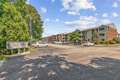 673 Metacom Ave unit 50, Bristol, RI 02809 - photo 4