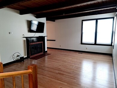 102 Wharf St unit 7, Salem, MA 01970 - photo 7