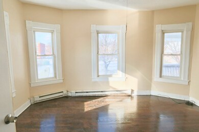 21 Waverly St unit 2, Springfield, MA 01107 - photo 6