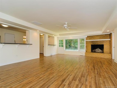 257 Brooklyn Rd, Asheville, NC 28803 - photo 6