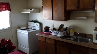 904 W Main St, Muncie, IN 47305 - photo 4