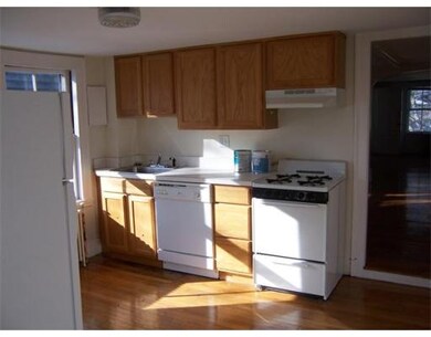 210 Washington St unit 2, Marblehead, MA 01945 - photo 3