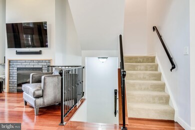 2414 Garnett Dr, Alexandria, VA 22311 - photo 7