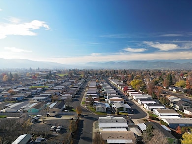 1570 S Peach St unit SPC 45, Medford, OR 97501 - photo 7