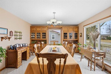 904 S 11th Ave, Washington, IA 52353 - photo 4