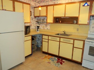 2037 Edgehill Rd, Bethlehem, PA 18017 - photo 7