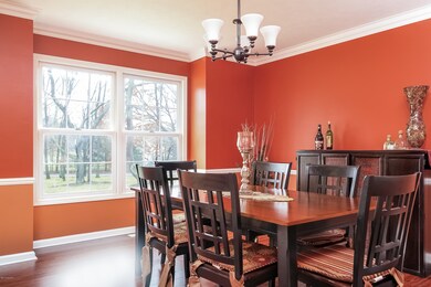010-Dining_Room-2476390-large