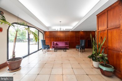 Jefferson House unit 806, Washington, DC 20037 - photo 4