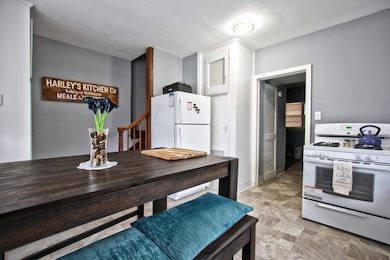 222 Myrtle St, Elkhart, IN 46514 - photo 6