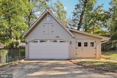 8751 Weir St, Manassas, VA 20110 - photo 7