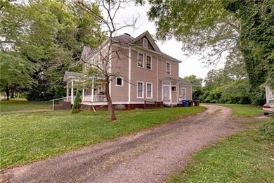 424 S Race St, Statesville, NC 28677 - photo 5