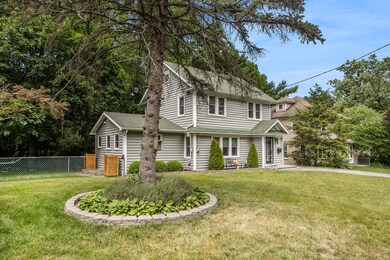 2010 Commonwealth Ave-37