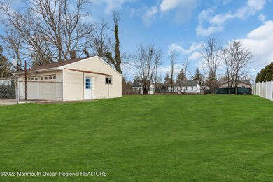 11 Johnston St, Oakhurst, NJ 07755 - photo 4