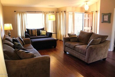Living Room/Front Enterance
