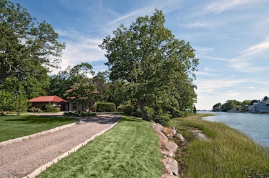 30 Oneida Dr, Greenwich, CT 06830 - photo 2