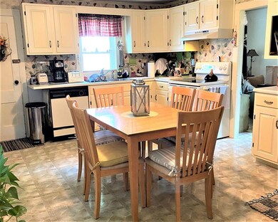 480 Locust St, Rollinsford, NH 03869 - photo 3